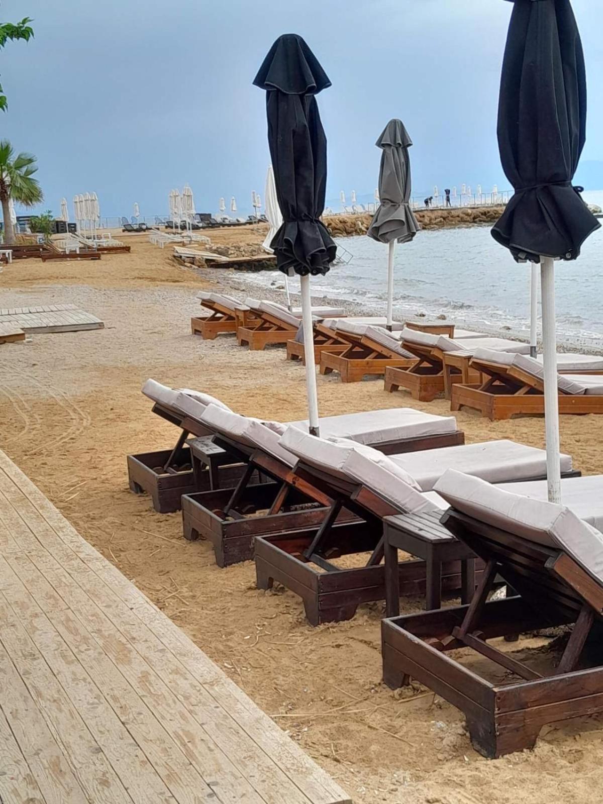 Anatoli Studios In Front Of The Beach Mesongí Exteriér fotografie